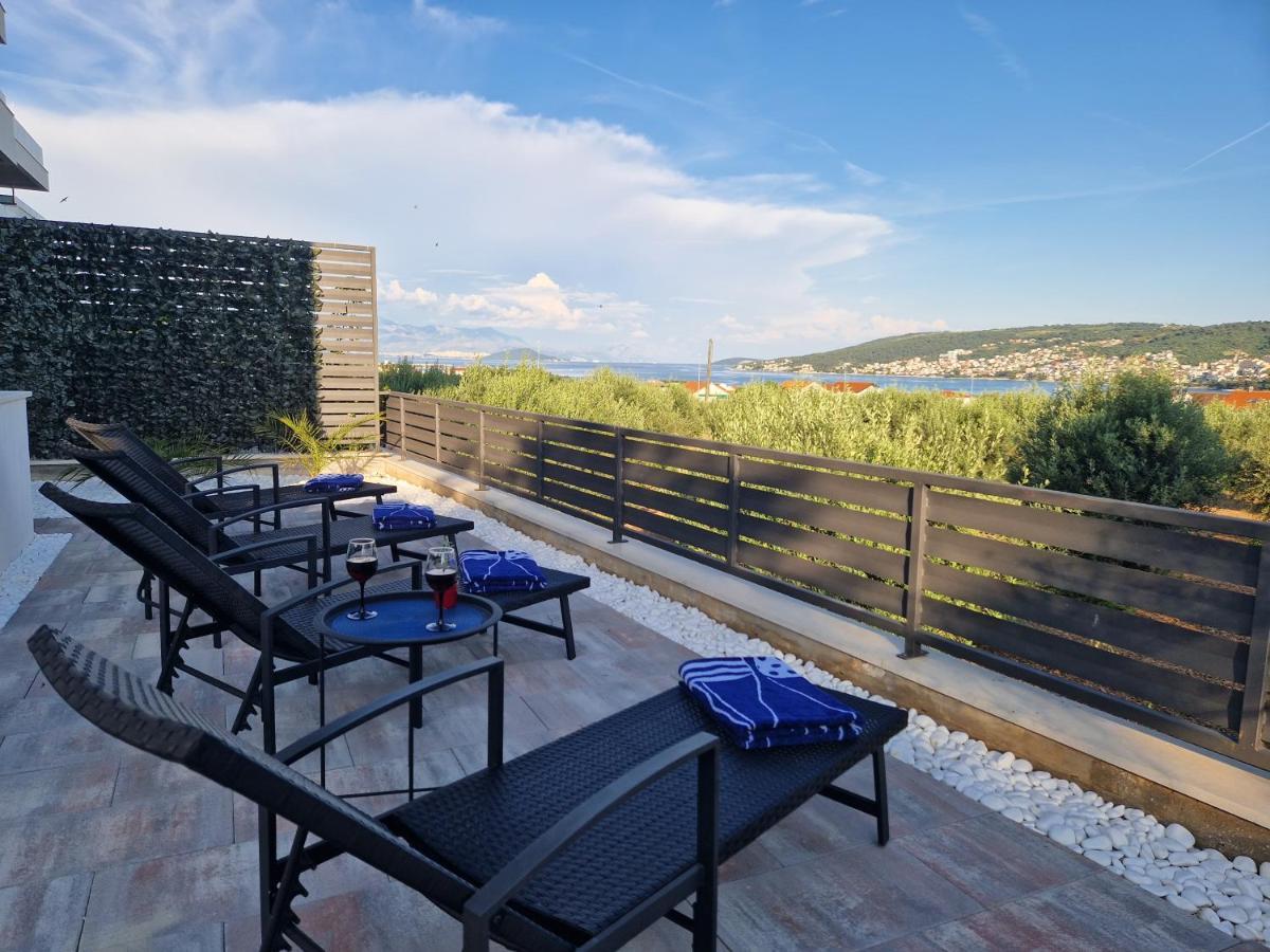 Apartman Marcelina 1 With Private Pool Trogir Exterior foto